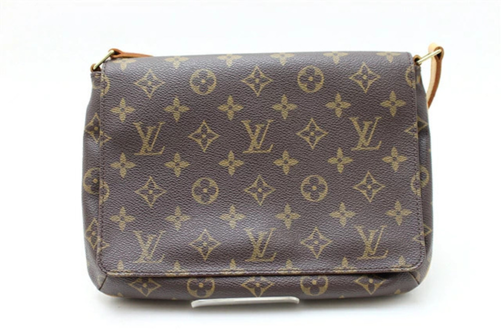 LOUIS VUITTON bag shoulder Musette Tango short Monogram
